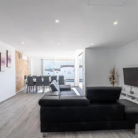 Holiday home Goldhome - Casa 4 Habitaciones, Piscina Privada Climatizada